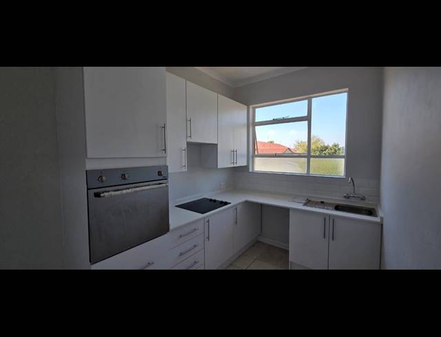 2 BEDROOM SECTIONAL TITLE FOR SALE IN BRACKENHURST